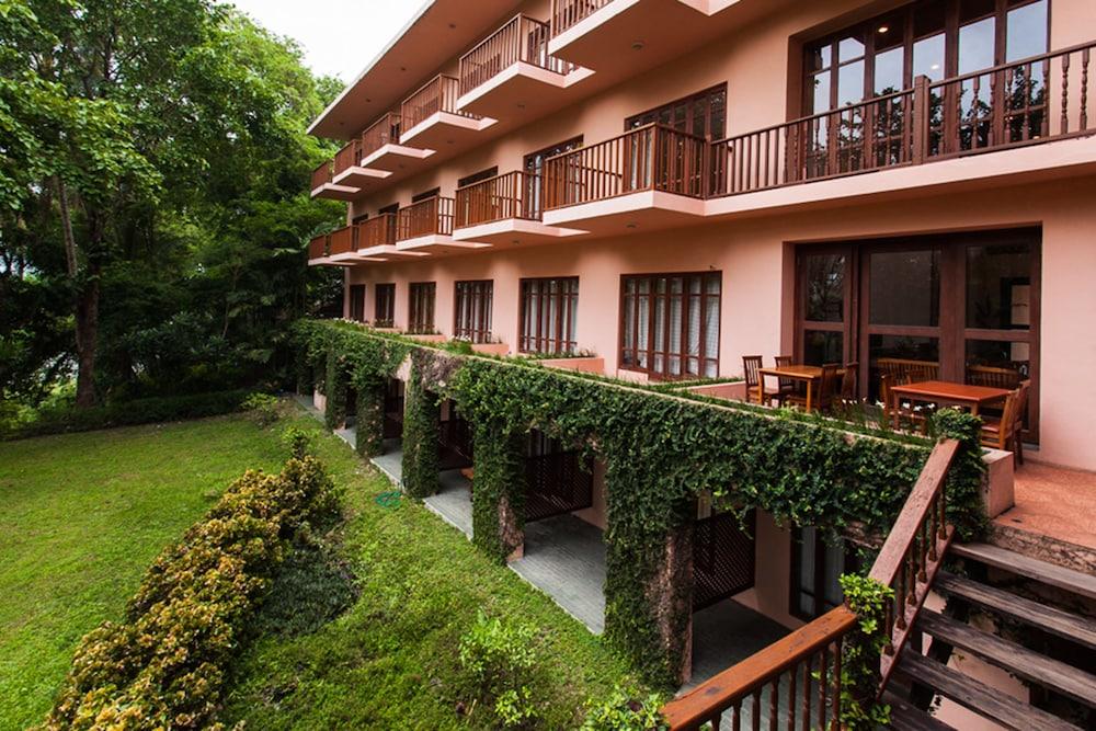 Riverhouse-The Teak House Mae Sariang Εξωτερικό φωτογραφία