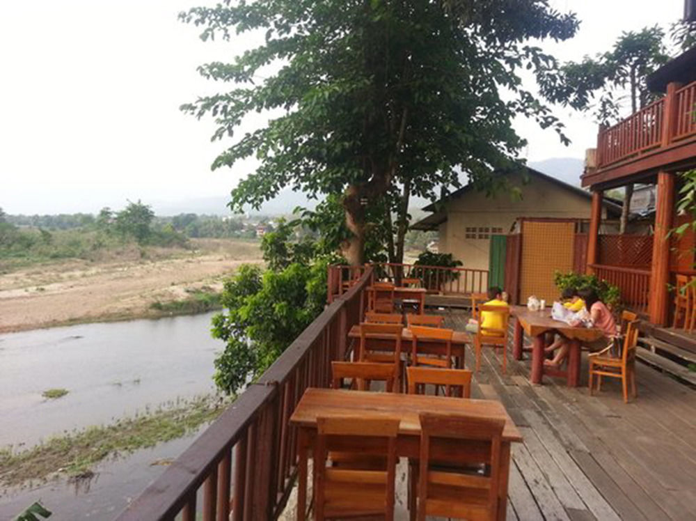 Riverhouse-The Teak House Mae Sariang Εξωτερικό φωτογραφία