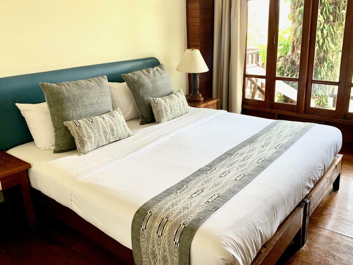 Riverhouse-The Teak House Mae Sariang Εξωτερικό φωτογραφία